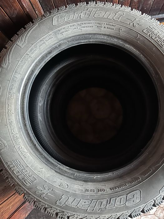 Продается Резина R-14