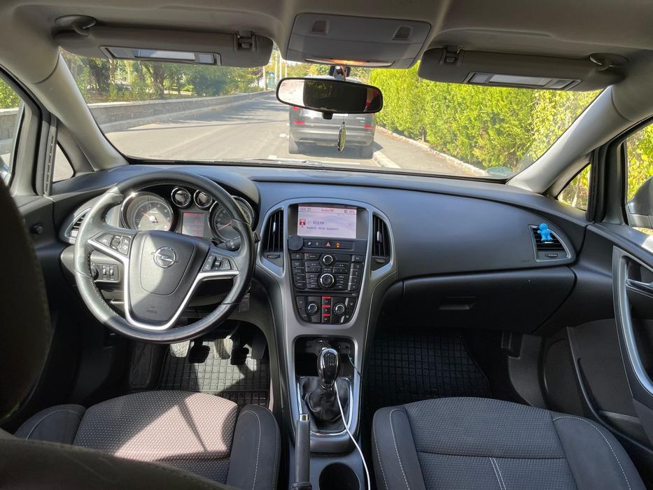 OPEL Astra 2013 — imagine 4