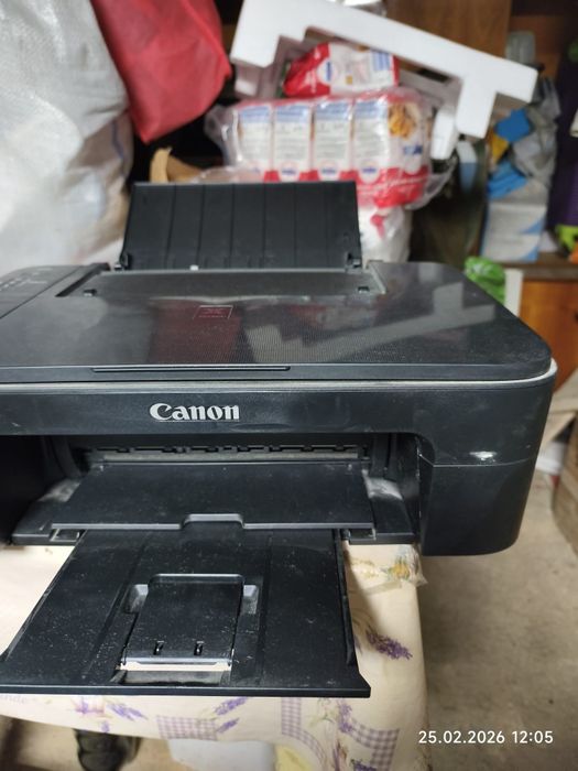Vând imprimanta canon Pixma