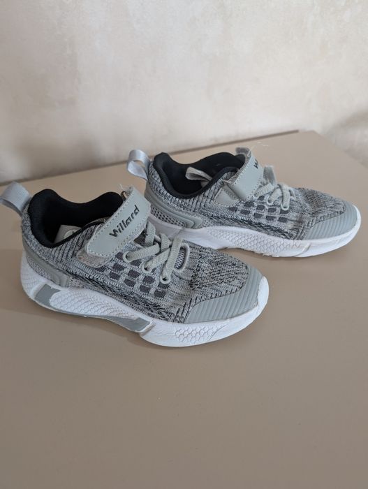 Adidași și tenesi copii 8-9 ani -2 modele