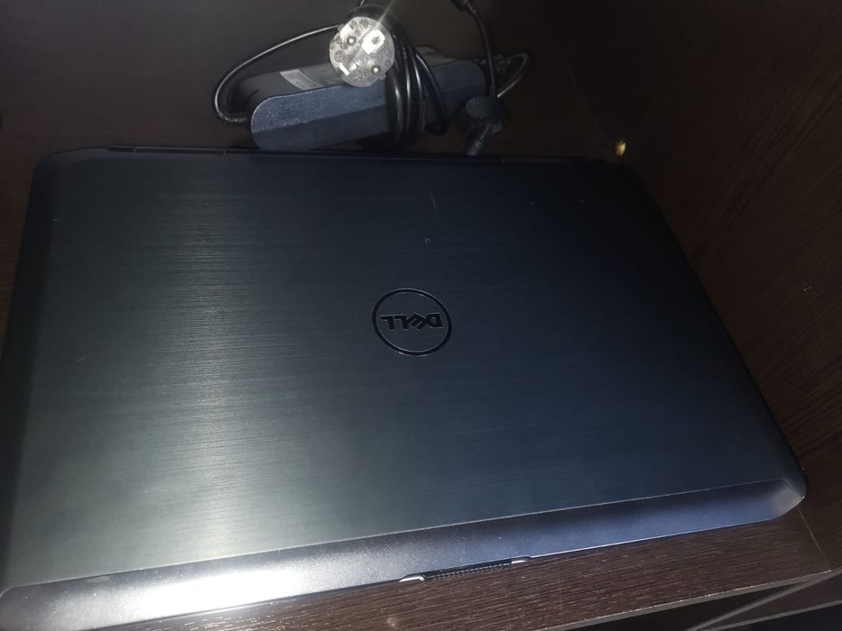 Продам ноутбук Dell i3