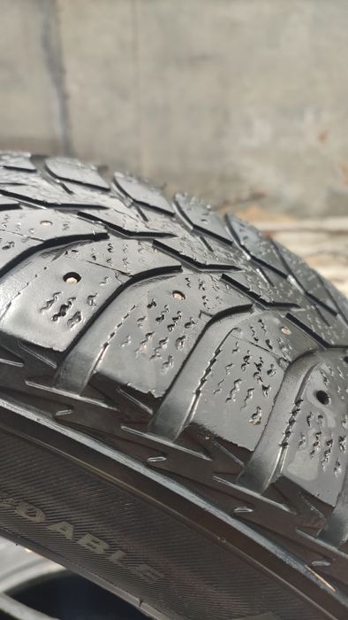 Продам резину зима 215/65/16