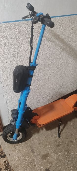 Vând sau schimb trotineta 65kmh