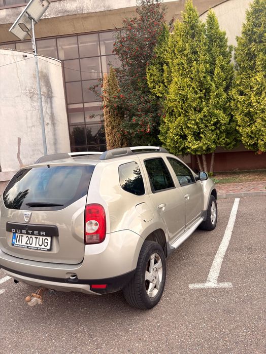 Dacia Duster 2011