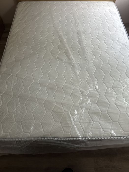 Продам матрас 185/140