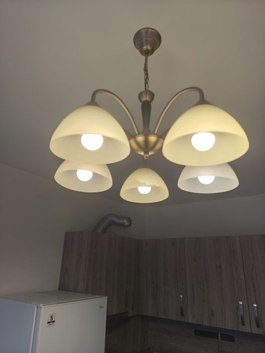 Полилей за пет крушки