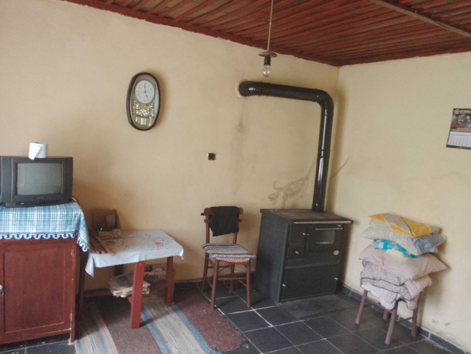 Продава се Къща в с. Садовец, Област Плевен - 505 кв.м за 46 €/кв.м - Снимка #23