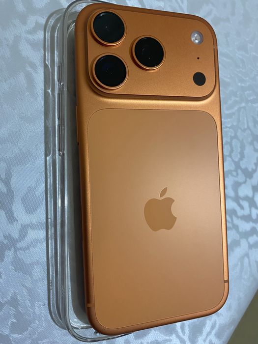 Продам iPhone 17pro