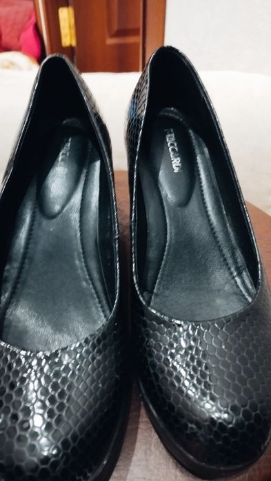 Продам обувь 38 размера.