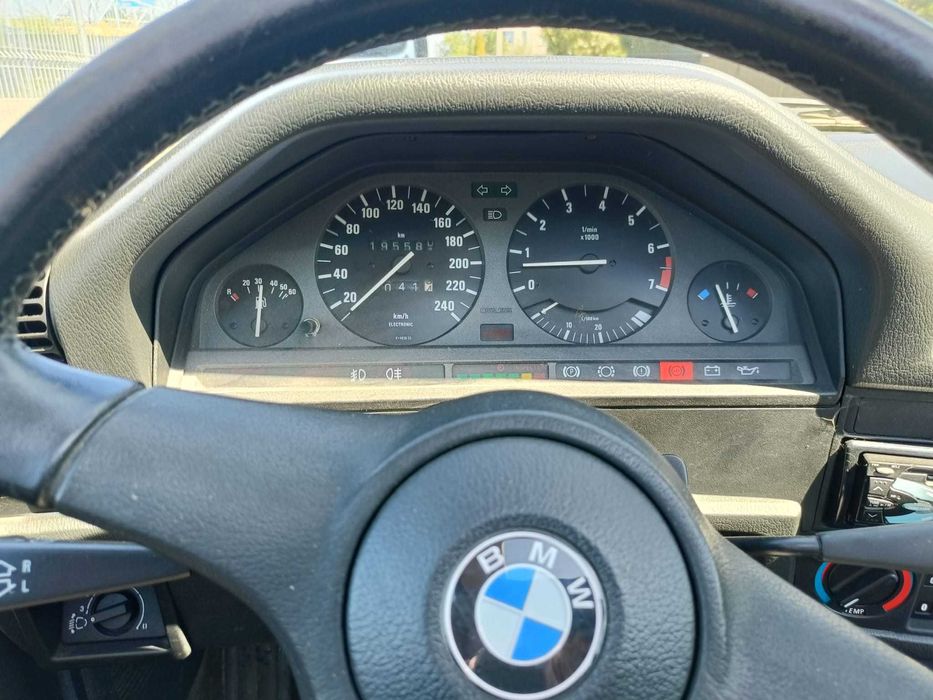 BMW E30 325IA Touring urs ursulet geamuri el, scaune incalzite