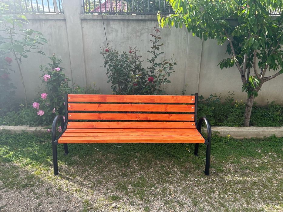 Vând cosuri de gunoi banci stradale