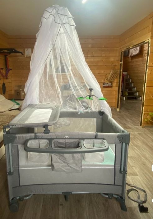 Кроватка, приставной манеж