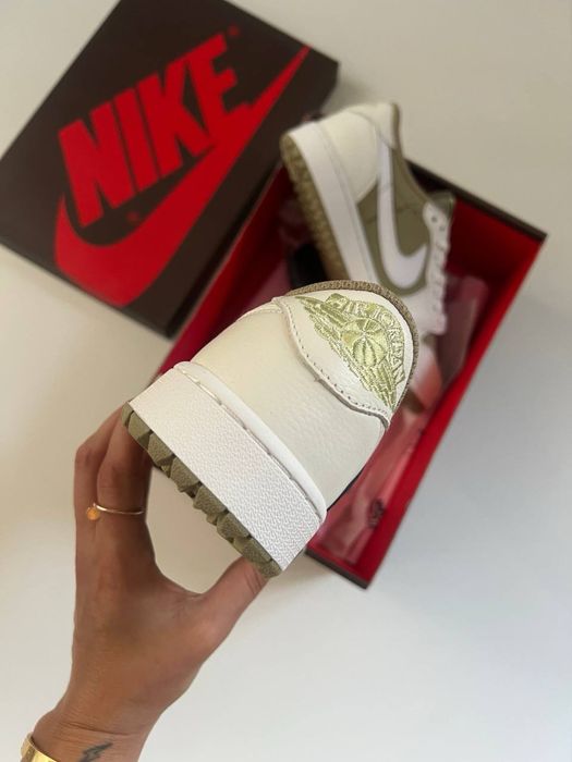Намаление Air Jordan 1 Low x Travis Scott Golf