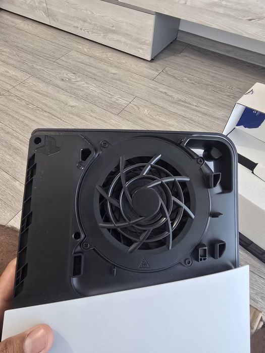 Ps5 slim disk 1tb fullbox(ca nou)+2controllere