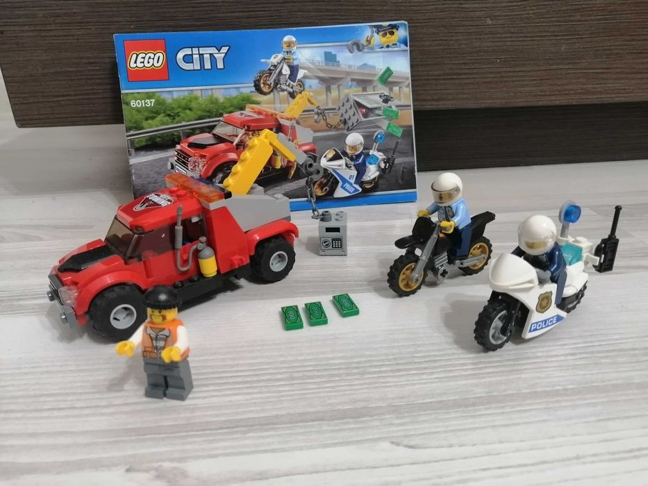 LEGO City, Tow Truck Trouble, 60137