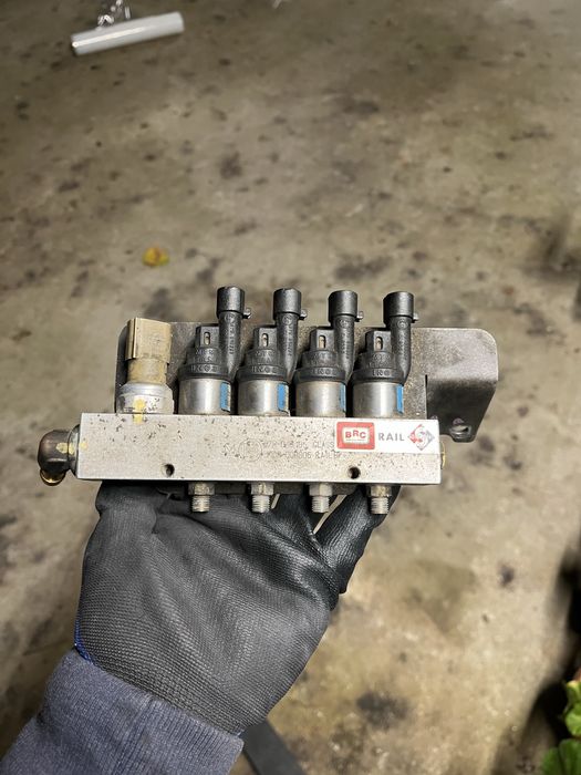 Пежо 207 (На части)