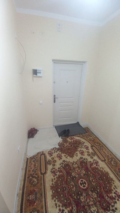 Ижарага КВАОТИРА  берилади Чирчик шахрида  1 хонали