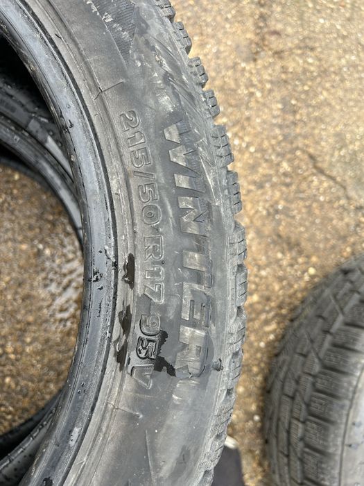 2 зимни гуми 215 50 17