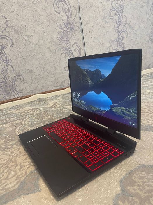 Notebook sotiladi igravoy