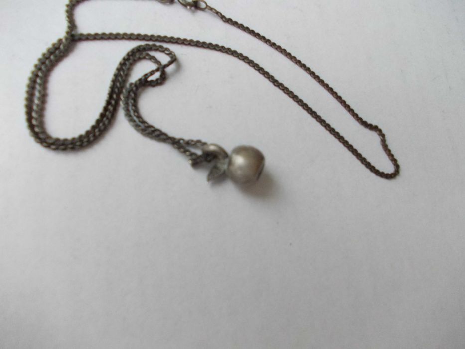 Lant si medalion vechi din argint mar