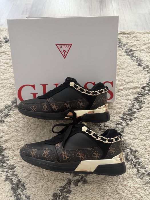 Дамски маратонки  Guess