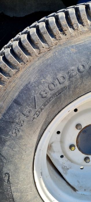 Гуми за трактор косачка