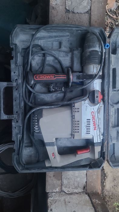 Продам 2 перфоратора SDS MAX.