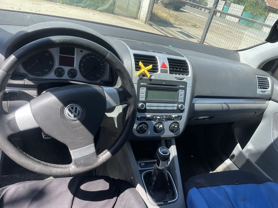 Vand  golf 5 pachet gti