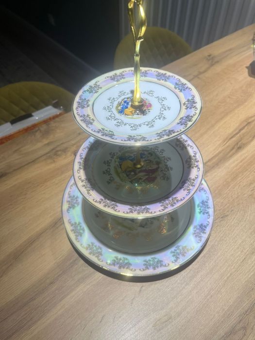 Этажерка Мадонна