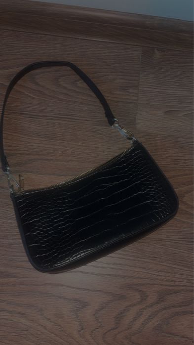 Черна дамска чанта
