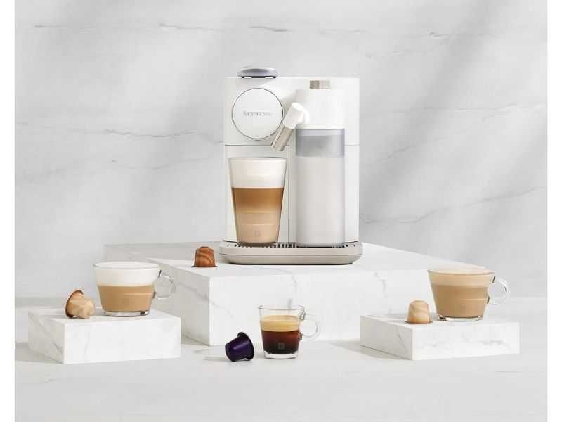 Кафе Машина с Капсули и Разпенване на Мляко Nespresso De'Longhi EN640.W