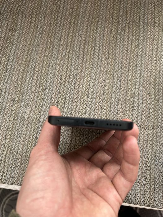 Продам Xiaomi 13T в идеальном состоянии