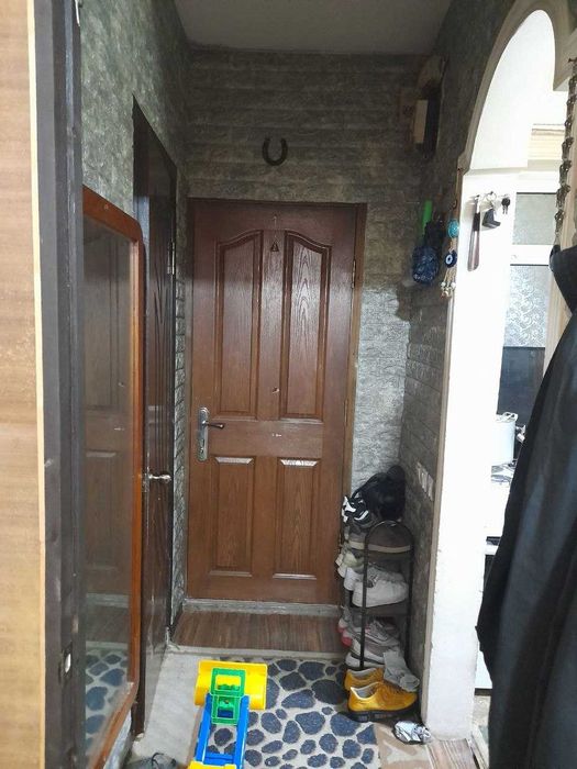 Yunusobod 2-kvartalda 1 xonali малосемейка sotiladi (28 m²).