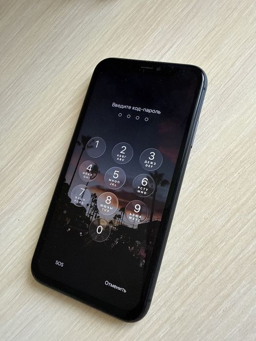IPhone 11,  64 гб