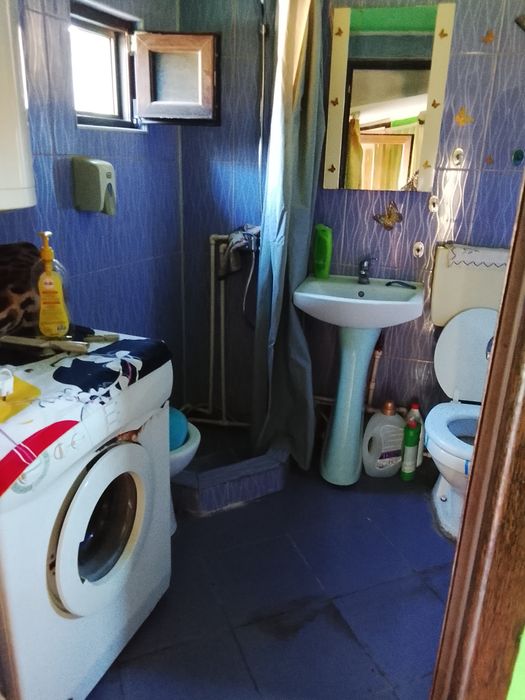 Închiriez casa Movileni