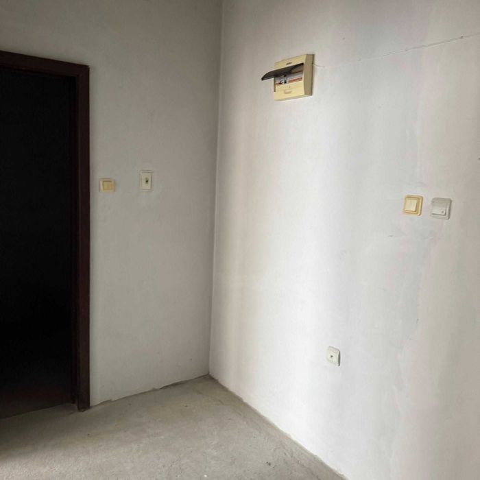 Продава се Тристаен апартамент в Велико Търново, Колю Фичето - 85 кв.м за 690 €/кв.м - Снимка #6