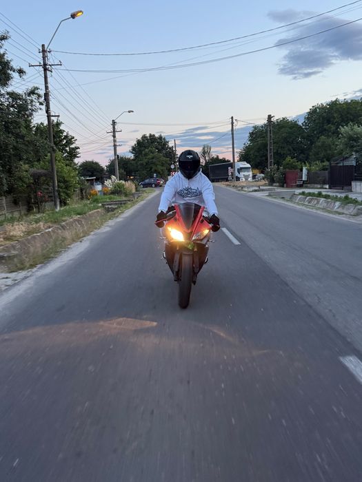 Yamaha  YZF-R125 ABS