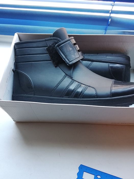 продам обувь123456