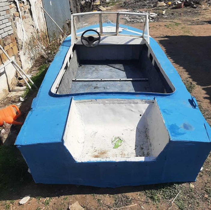 Продам лодку прогрес