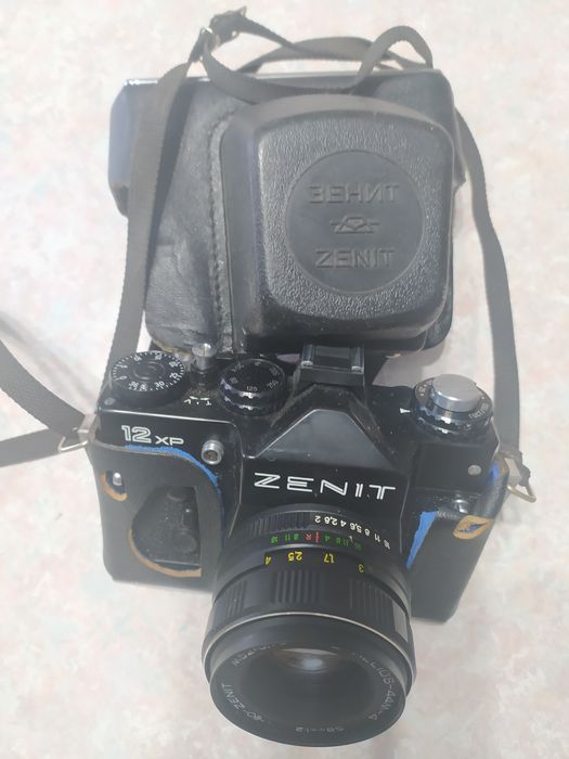 Фотоопарат зенит