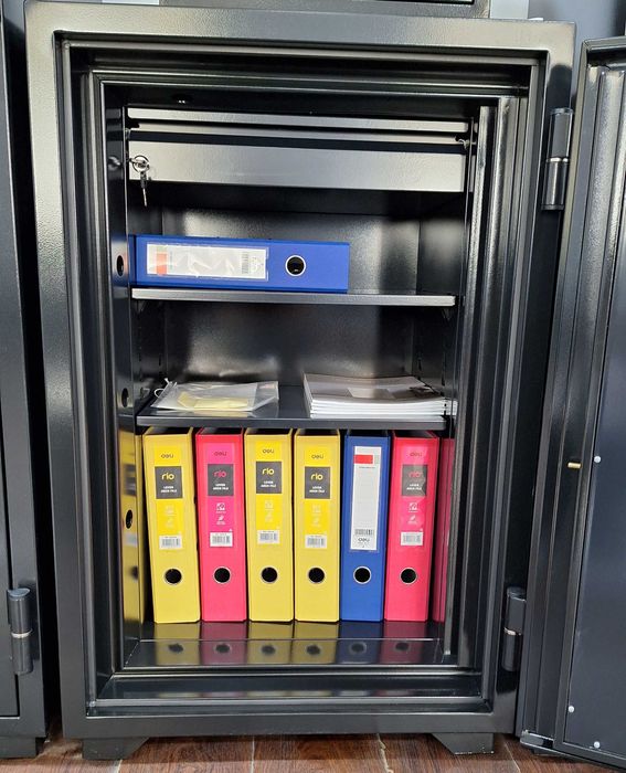 Большие Сейфы Seyf Diplomat . Серия 100. Высота 1 метр сейф