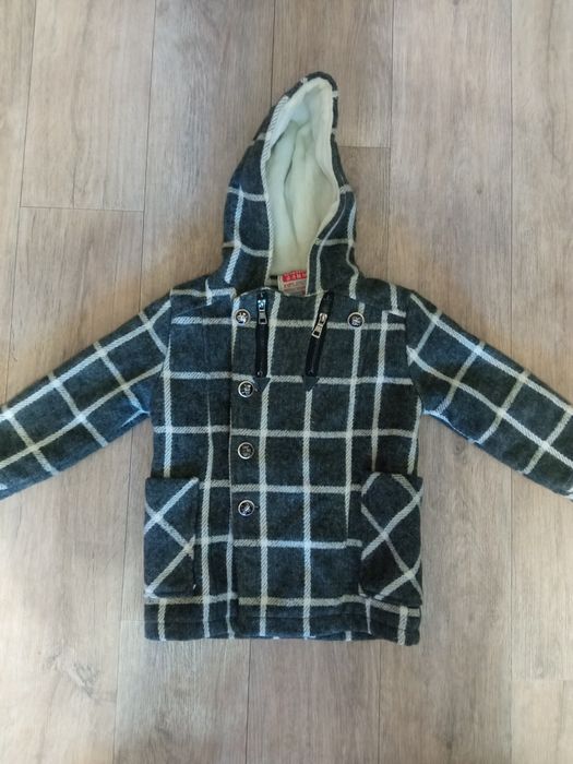 Продам пальто на мальчика