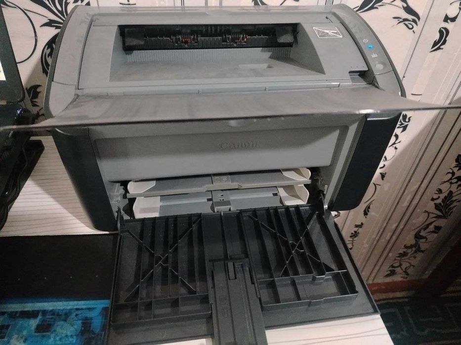 Принтер Canon lbp2900, идеалний, картридж оргинал, 1 йил гарантия
