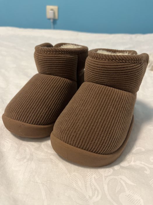 Детски ботушки апрески 25 номер