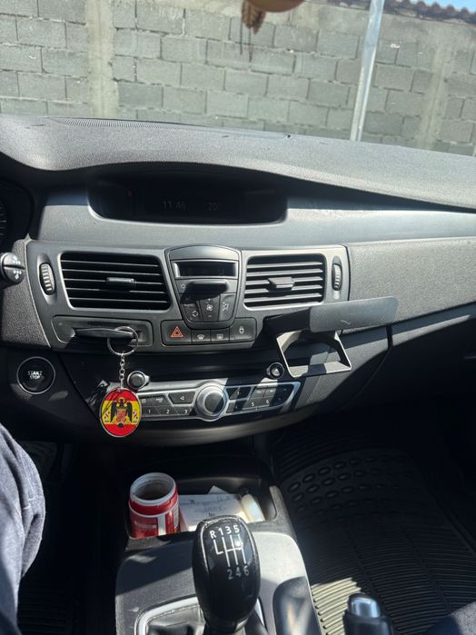 Autoturism Renaul Laguna