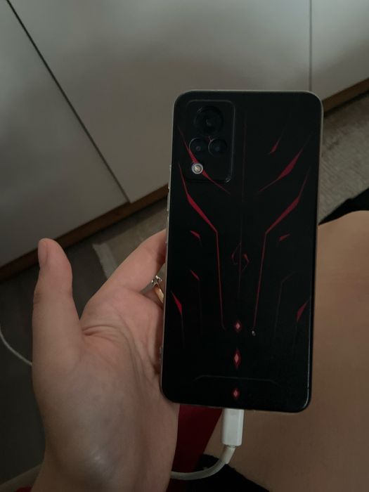 Виво V21 128гб бу