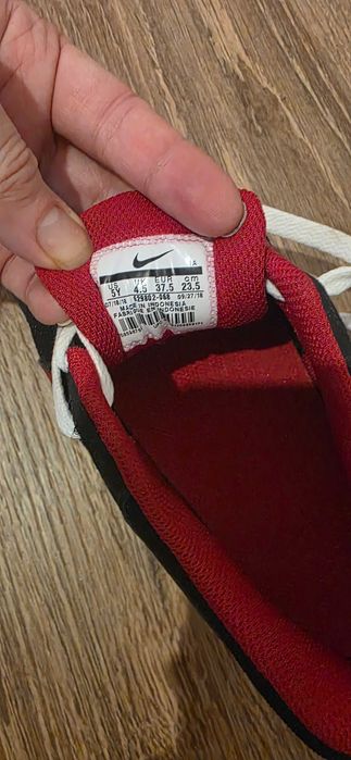 Nike Оригинални маратонки 37.5 номер