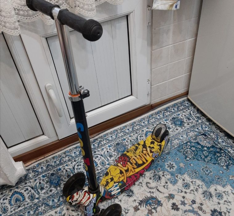Продам самокат металлический
