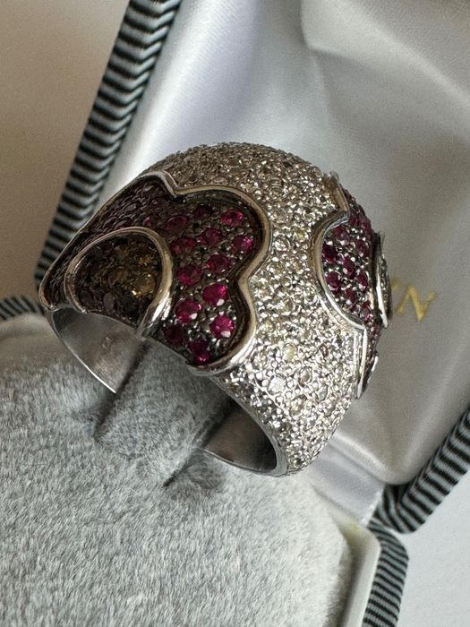 Атрактивен 18К Италиански Златен Пръстен 15,5г с Диаманти и Рубини;