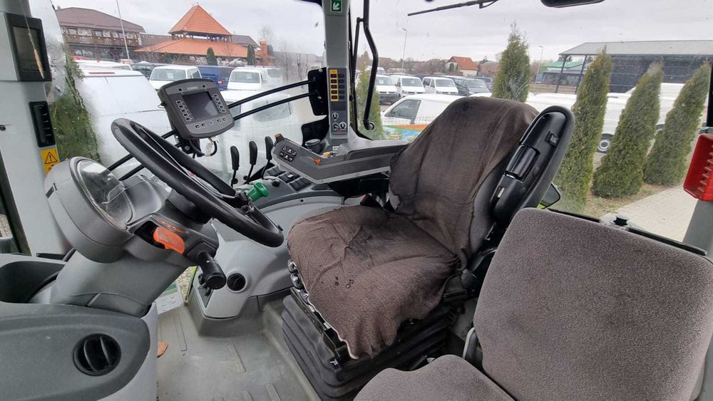 Tractor CLAAS Axion 800